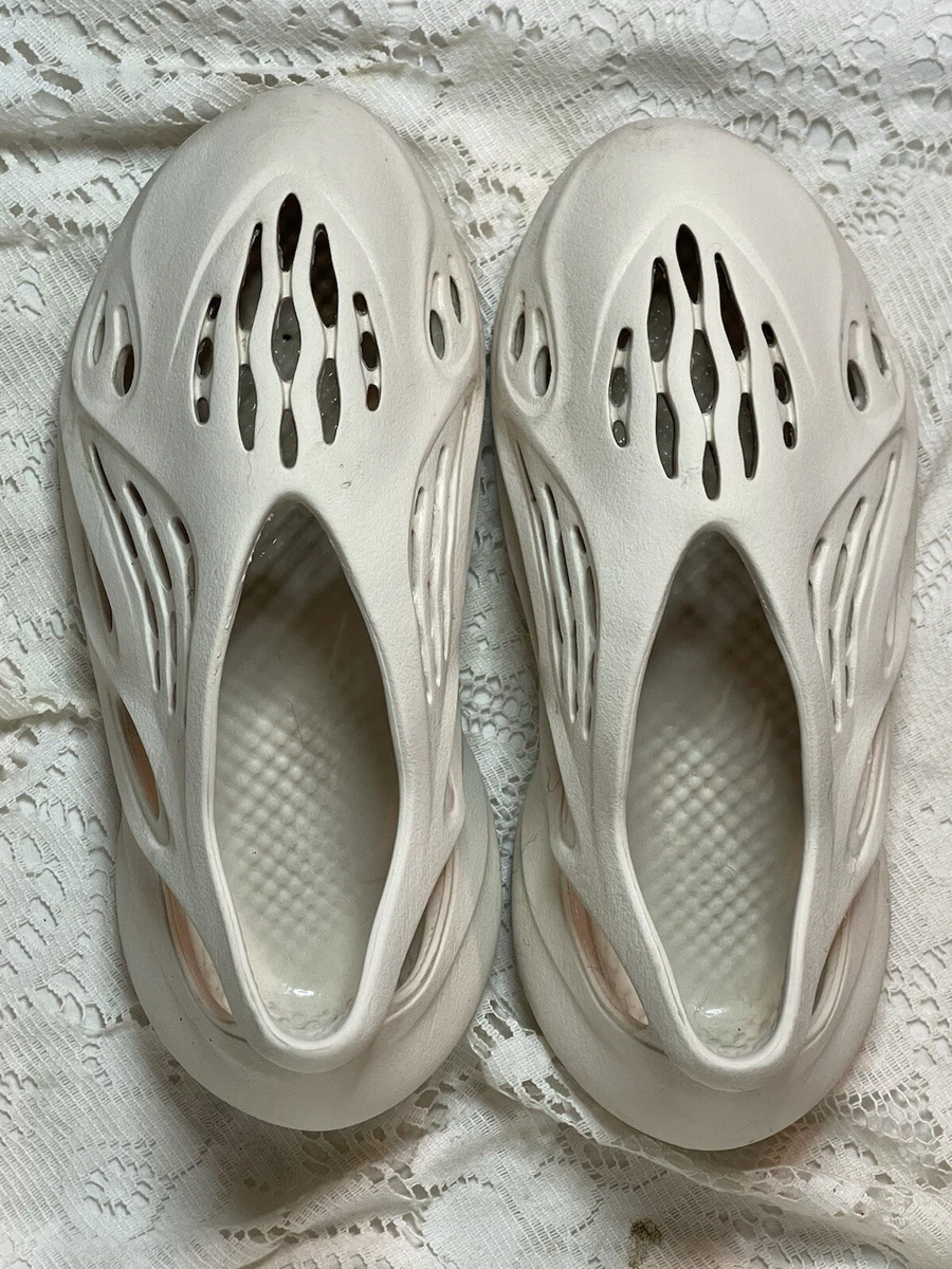 adidas gazelle silver green womens adidas Yeezy Foam RNNR Sand (Kids)  BD Heats