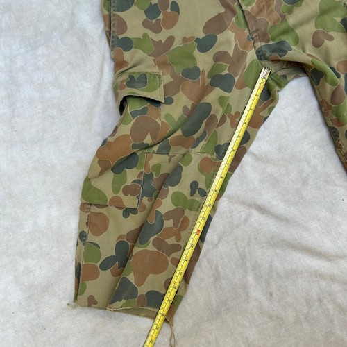 Vintage Army Camo Cargo Shorts Men 32 Green Brown Cut Off Cropped 1990 Australia - Picture 11 of 15