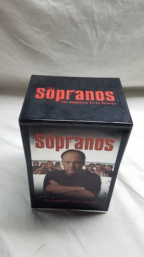 The Sopranos - The Complete First season Series 1999 (VHS) box set - Picture 2 of 9