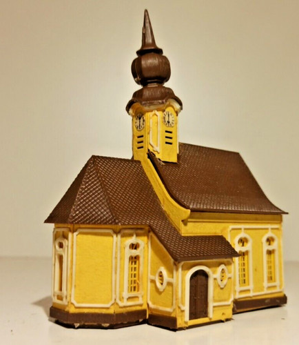 STM004 - Escala N - Vollmer 12178 Iglesia en amarillo con techo marrón | Zustand: Gebraucht