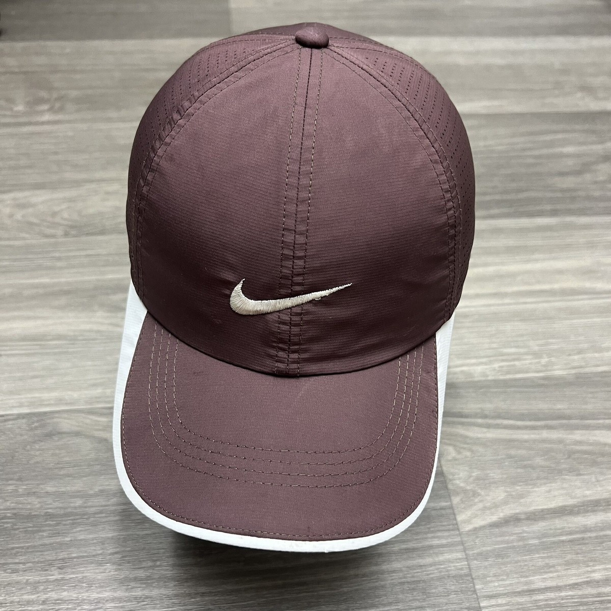 Tennis Hat Nike Maroon Cap Nike Court Aerobill Featherlight Cap