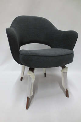 Knoll Saarinen Executive Side Chair in Grey with Wood Legs (New