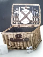 Picnic Basket for 2 'Catalina' by Picnic Time. Medium Sized. NEW with Tags