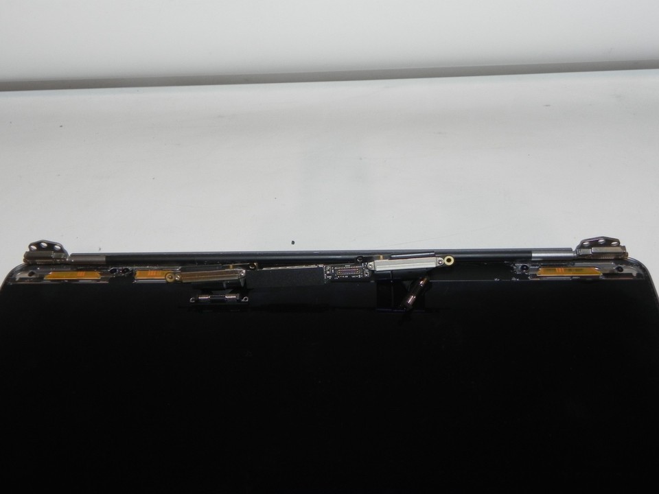 Broken OEM Apple MacBook Pro Intel 13