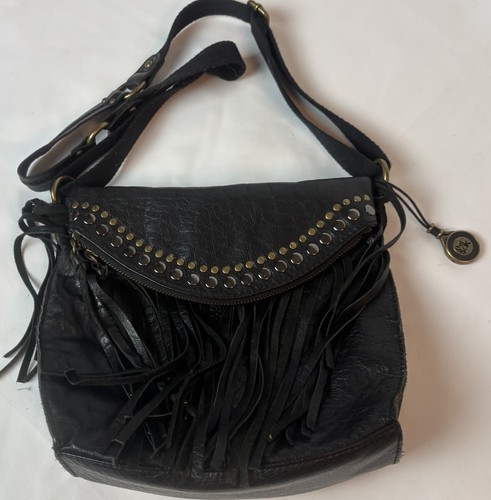 The SAK Silverlake Umhängetasche schwarz Kiesel Leder Nieten Fransen Crossbody - Bild 1 von 12