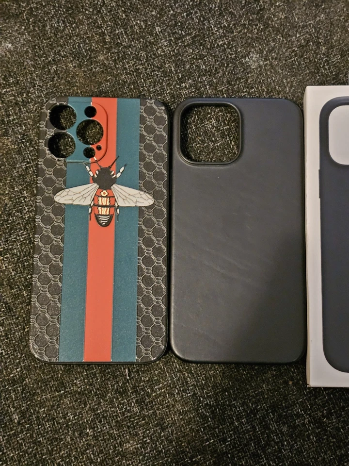 Original Apple iPhone 13 Pro Max Leather Case (dark blue) + Gucci case - Bundle - Image 2 of 4