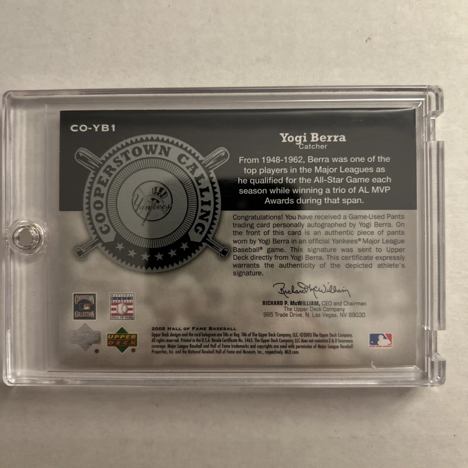 Upper Deck Yogi Berra 2005 juego usado parche automático/10 #CO-YB1, rayas + como nuevo Foto 4 de 4