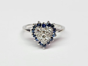 LOVELY 13k White Gold Natural Blue Sapphire & Diamond Heart Cluster Ring Sz 7