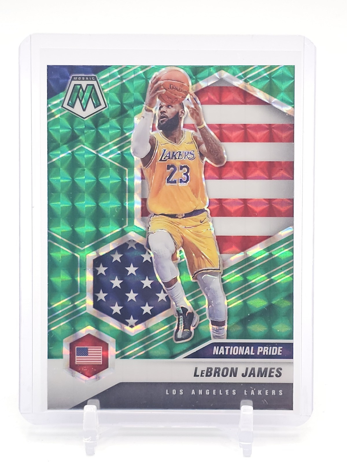 LEBRON JAMES 2020-21 MOSAIC NATIONAL PRIDE GREEN MOSAIC PRIZM #247 LAKERS Q7084