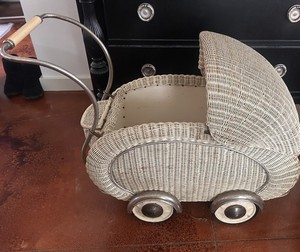 Schmetzer Wicker Carriage Beige Metal Wood Vintage Buggy/doll pram 