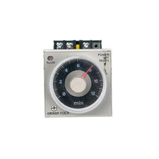 Omron H3CR + P2CF-08 Timer Relay 