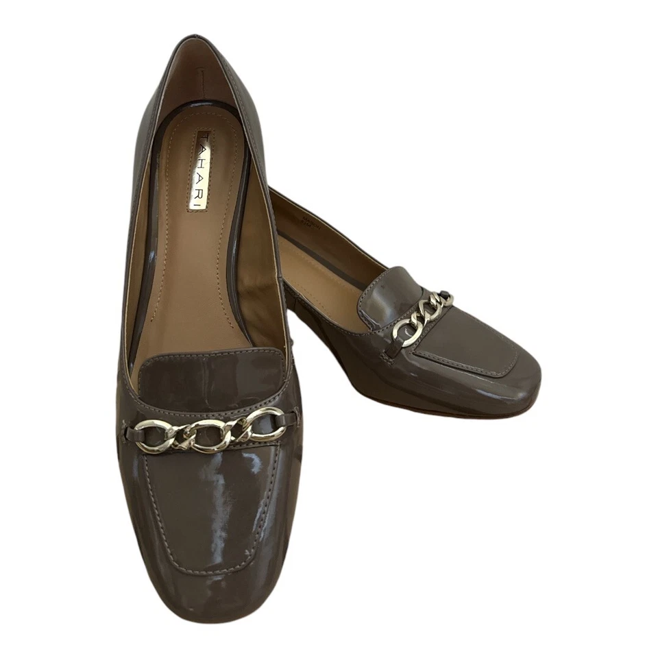 Mocasines Tahari Mason Pump gris topo charol cadena acento tacón talla 8,5 M Foto 3 de 4