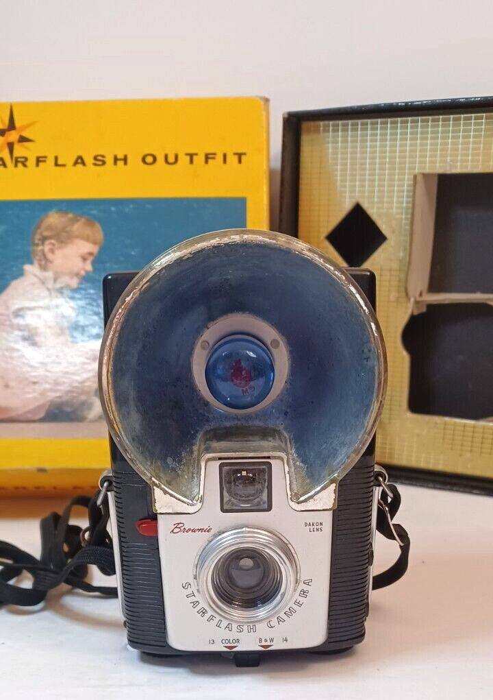 Kodak Brownie Starflash vintage camera equipment - eBay listing photo 1