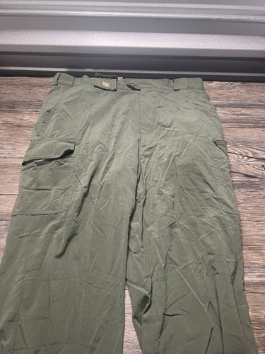 Tilley, Tilley Pants Mens 36 Green Nylon Different Drummer Walking Outdoor Vintage