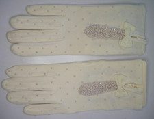 Vintage New Pair Off White La Regale One Size Fits All Beaded Evening Gloves JL2
