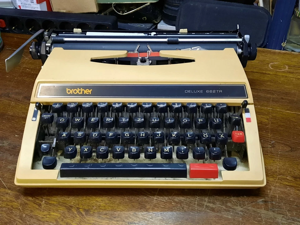 Schreibmaschine Brother de Luxe 662 TR mechanisch Reiseschreibmaschine, JAPAN - Bild 2 von 4