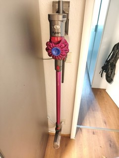 V7 Dyson Staubsauger Akku Defekt Komplett mit Ladegerät
