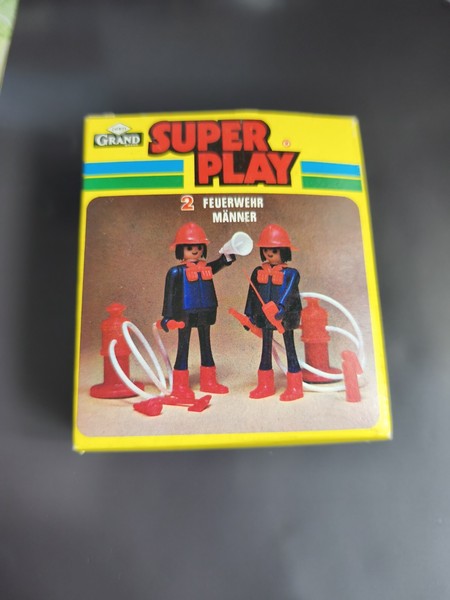 Chewitt Grand Super Play ( Similar Playmobil) Bomberos