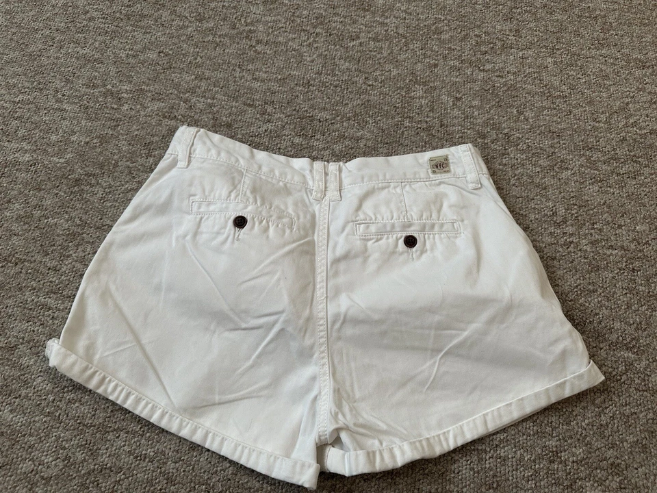 Tommy Hilfiger White Shorts Size 30 UK 12 - Image 2 of 4