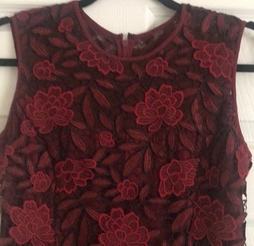 Chemisier Dentelle WHBM White House Black Market - Taille 8, Blanc, Licou épaule à œillets, Neuf Avec étiquette