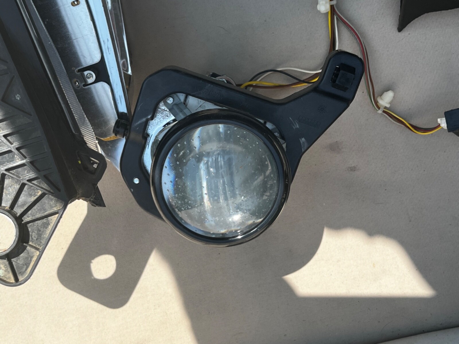2014-2017 maserati ghibli LH headlight internals working driver side