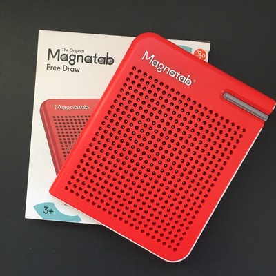 Red The Original Free Draw Magnatab Tablet Magnetic Pen PlayMonster Kids  3+