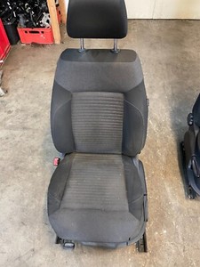 VW Polo 6R Sitz Vorne Links Fahrersitz mit Sitzairbag