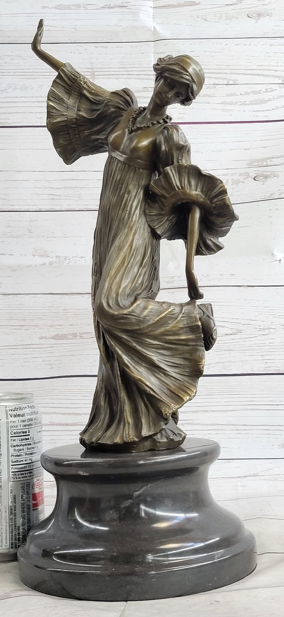 専用　bronze sculpture AGATHON LEONARD `La Cothurne` (The High Sandal), a Fine Art