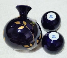 Koransha Cobalt Sake Bottles Choko Set Rose