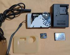 Olympus Stylus 790 SW 7.1MP Digicam Waterproof Tested Extras Y2K CCD Lo-Fi