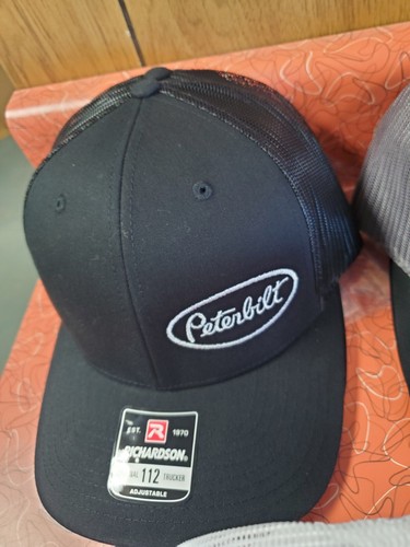 Cappello da camionista Peterbilt Snapback Richardson 112 opzioni bianco grigio o maglia nera - Foto 2 di 4