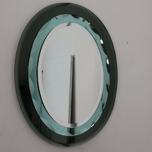 Mid-century modern italian oval green mirror by Cristal Art, Italy, 1960s - Picture 2 of 13