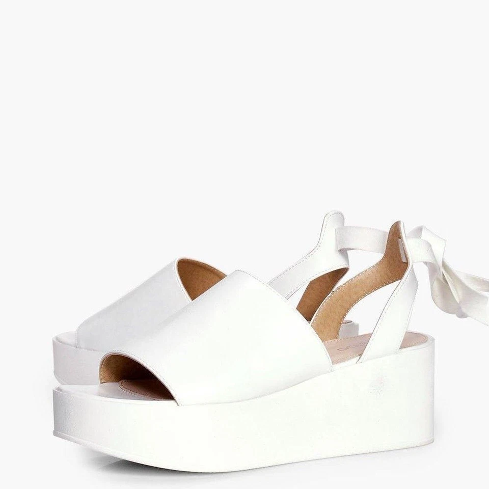 NEW NIB Boohoo Women's Annabelle White Vegan Leather Wrap Over Wedge $56 - Image 2 of 3