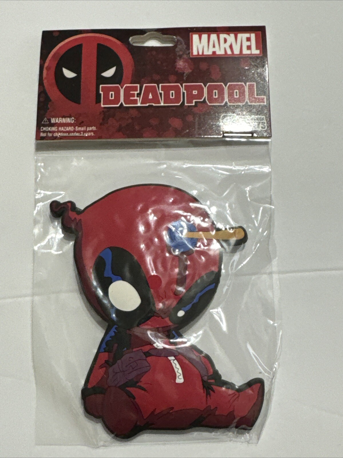 Marvel Mega Magnets: Deadpool Magnet Version 2