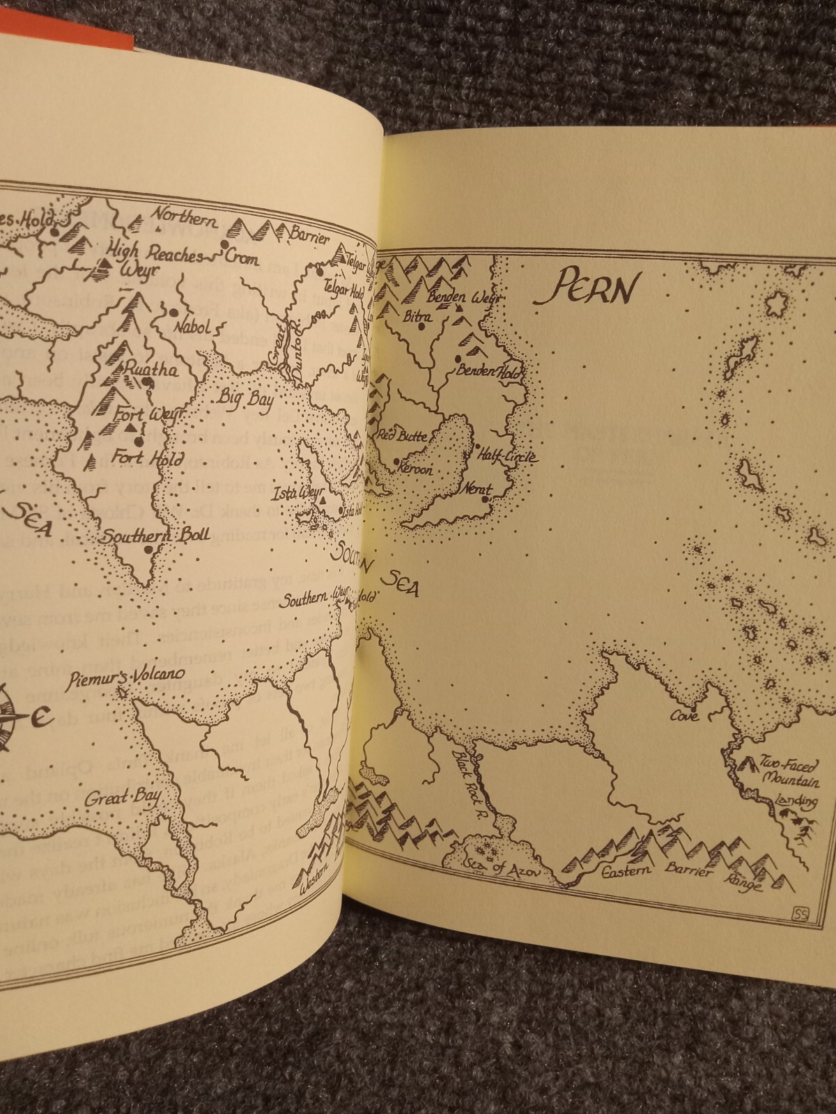 The Masterharper of Pern (Pern #14) Anne McCaffrey 1st ed HC Del Rey 1998   38