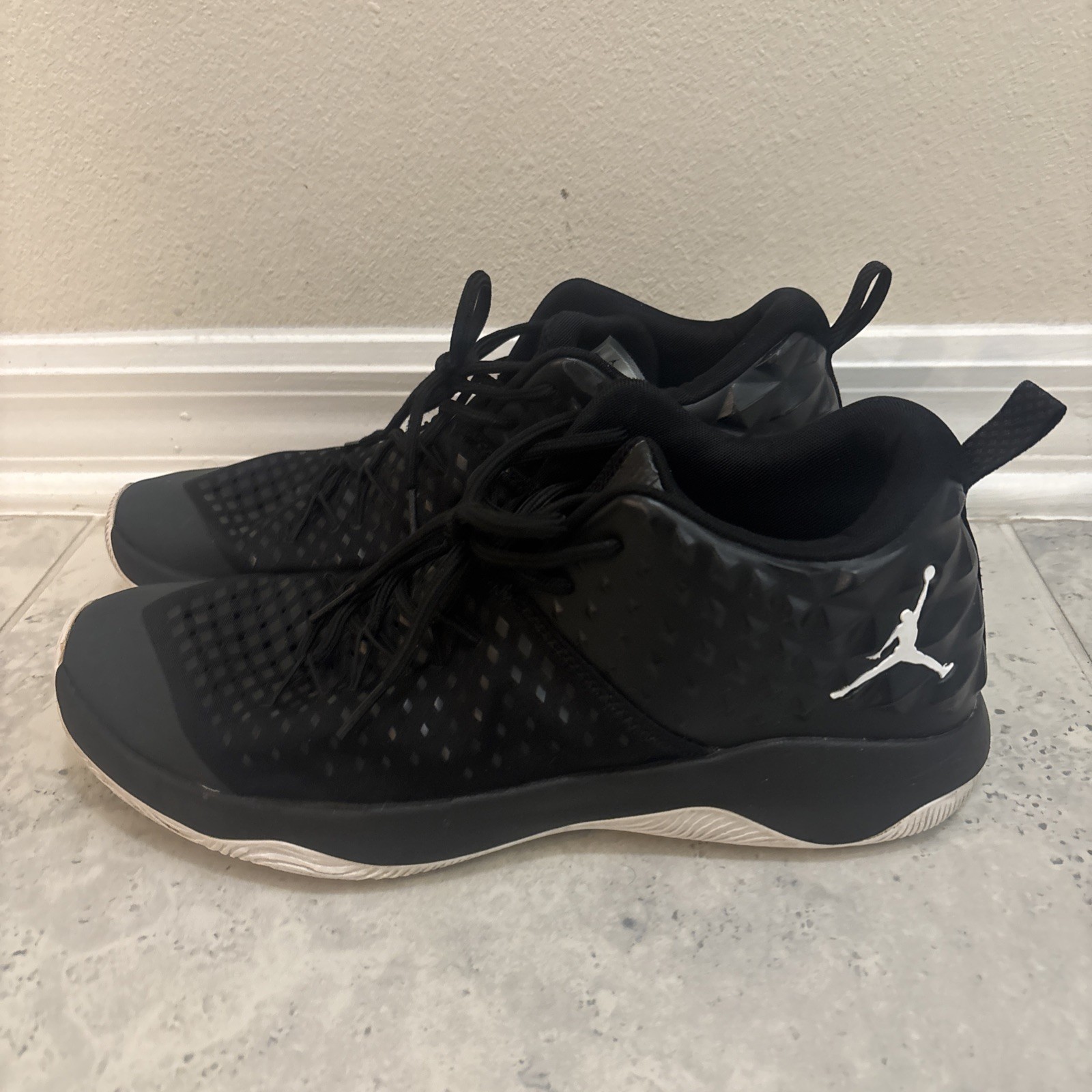 Nike 854551-001 Air Jordan Extra Fly Black Leather Sneakers Shoes 12 Mens