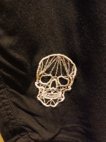 Hot Topic Goth Unisex Shirt Black With Skulls Short Sleeve Button Up S - Picture 3 of 3