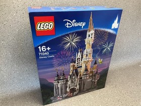 LEGO &reg; Disney 71040 Disney Castle NEW