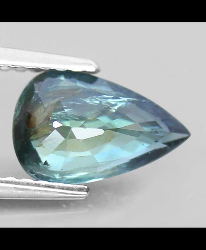 1.76ct Unheated Sapphire Pear Gemstone, Madagascar - Picture 3 of 4