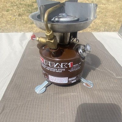 Coleman Peak 1 Model 400 Backpacking Stove 8500 BTU White Gas w/ Case Manual