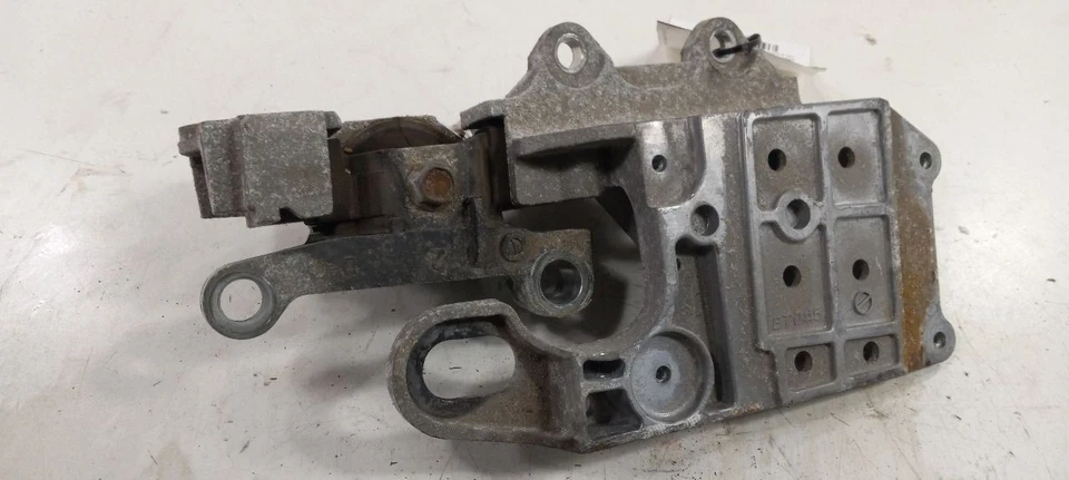 Nissan Sentra Engine Motor Mount Left Driver 2012 2011 2010 2009 2008 2007 - Image 2 of 4