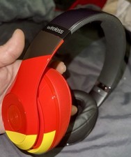 Hard to find Beats Studio Wireless Unity Division headphones mint condition