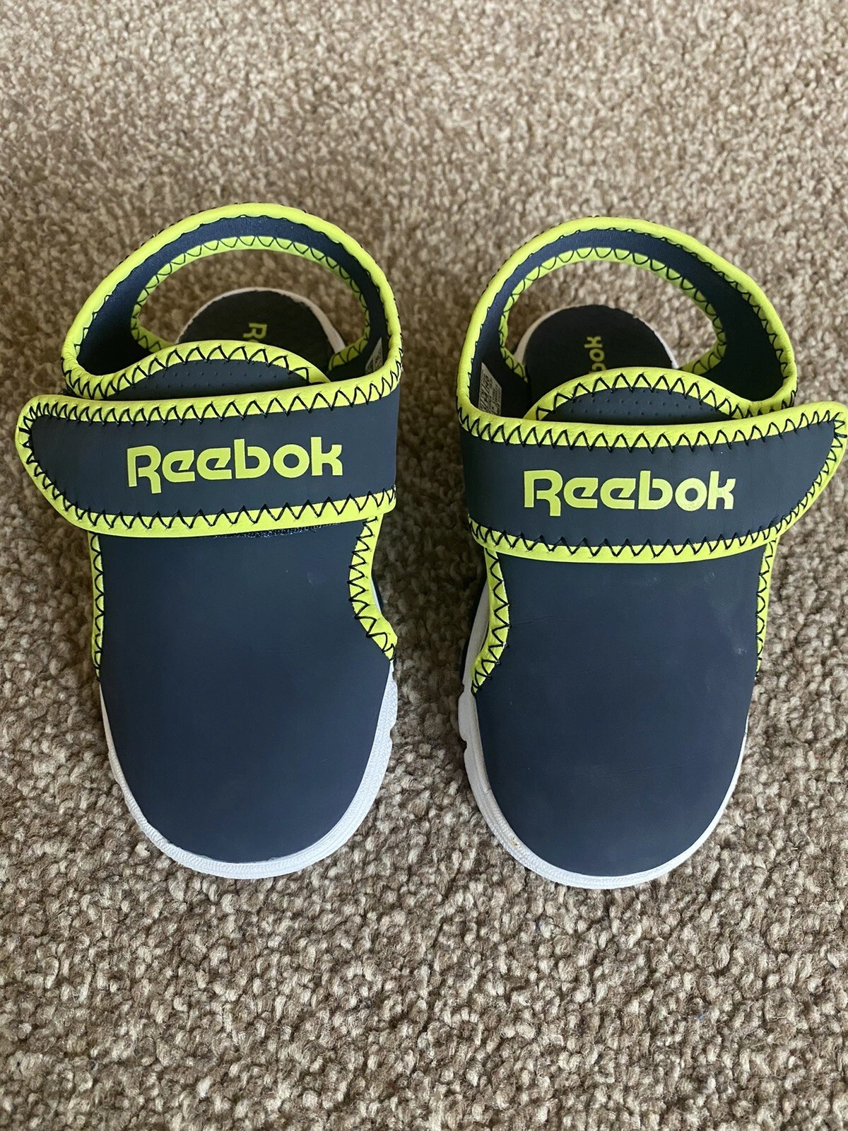 Alianti Sandali Reebok bambini NUOVI UK 7 5 blu verde leggero