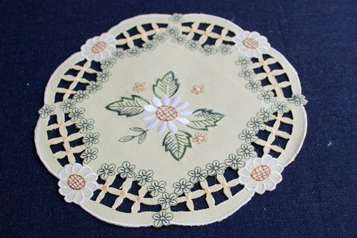 Stickerei, Tischdecke, Tischläufer, Mitteldecke Deckchen Kornblume Gelb - Bild 3 von 5