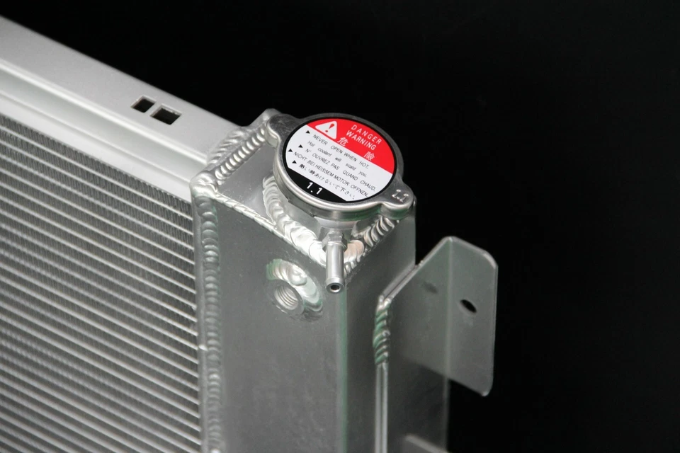 Radiador de aluminio de 3 filas para Chevy Camaro/Pontiac Firebird 1967-69 bloque pequeño Foto 4 de 4