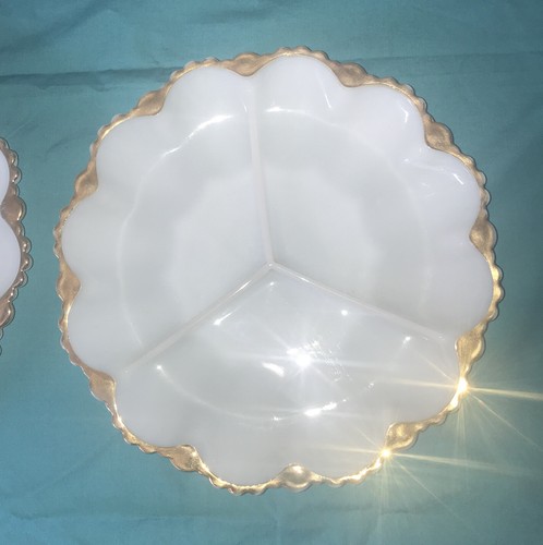2 ANCHOR HOCKING Fire King Milk Glass Divided Dishes Plates - Picture 3 of 4