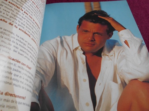 ERES magazine 8TH ANNIV LUIS MIGUEL SHAKIRA LUCERO FLAVIO CESAR VERASTEGUI 90s - Picture 3 of 24