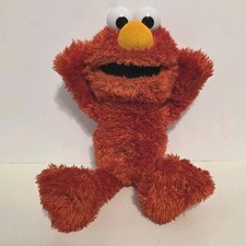 LOVE TO HUG ELMO 14  - SINGS, TALKS ENGLISH  SPANISH 2018 TOY