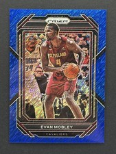 2022-23 Panini Prizm Evan Mobley Blue Shimmer Prizm /35 #81 Cleveland Cavaliers