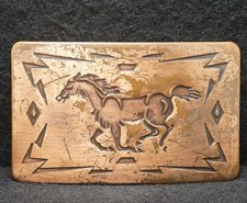 XA03181 GREAT VINTAGE 1970s HORSE RUNNING ANIMAL ARTWORK MENS BELT BUCKLE